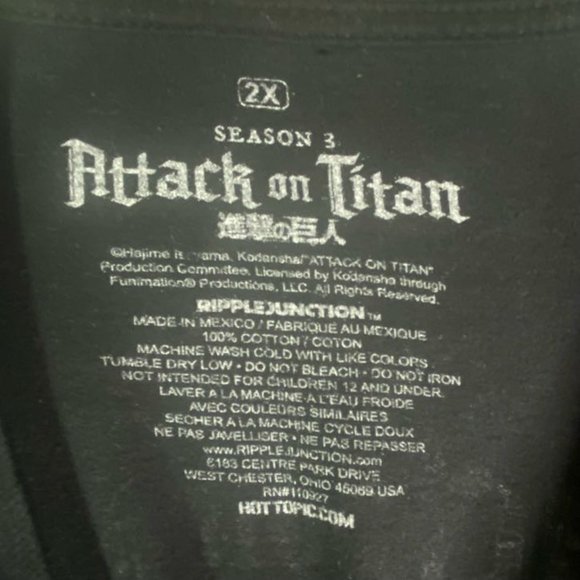 Attack on Titan season 3 T-shirt - Picture 3 of 3